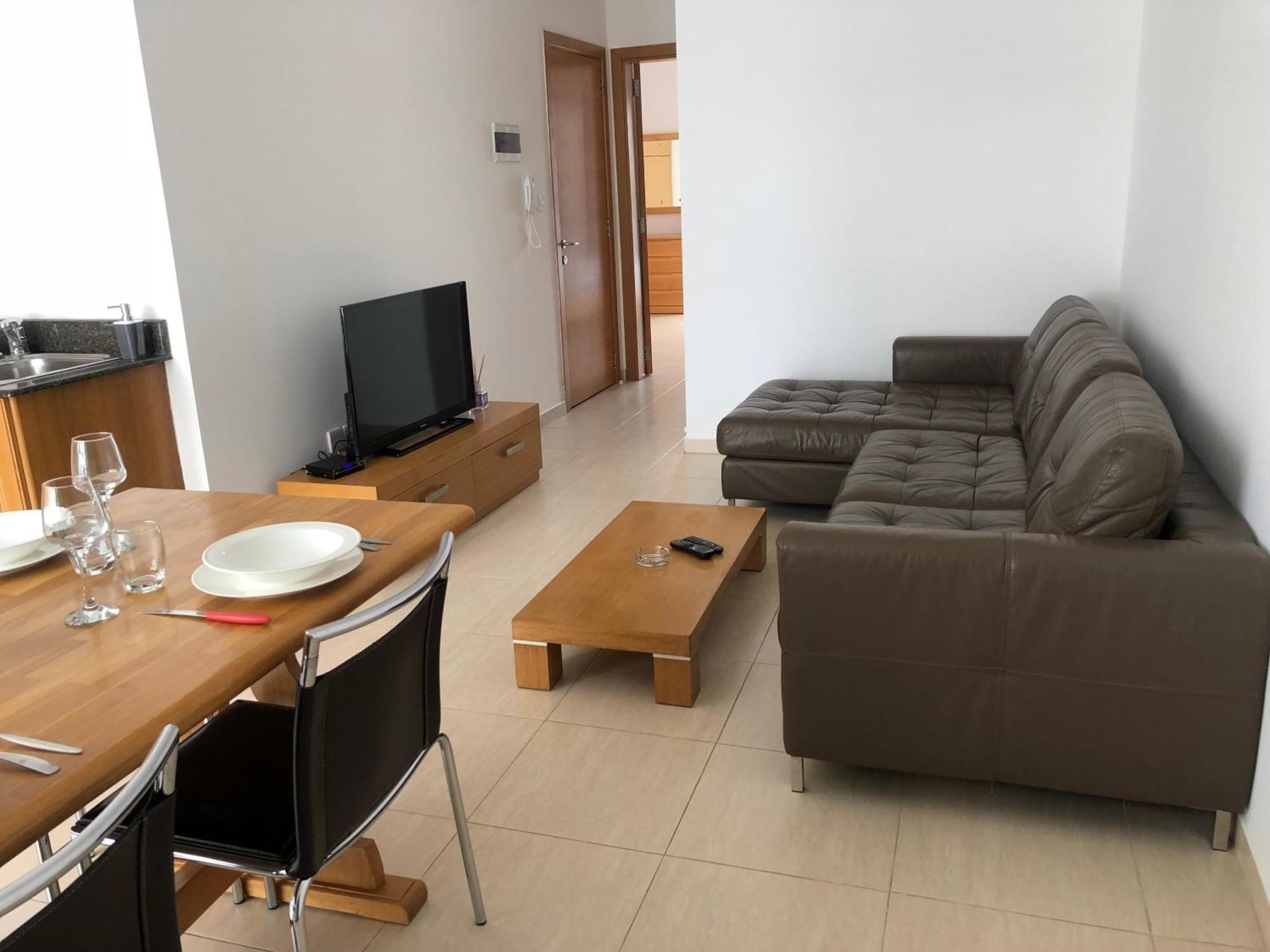 Best Location In 斯利马 外观 照片